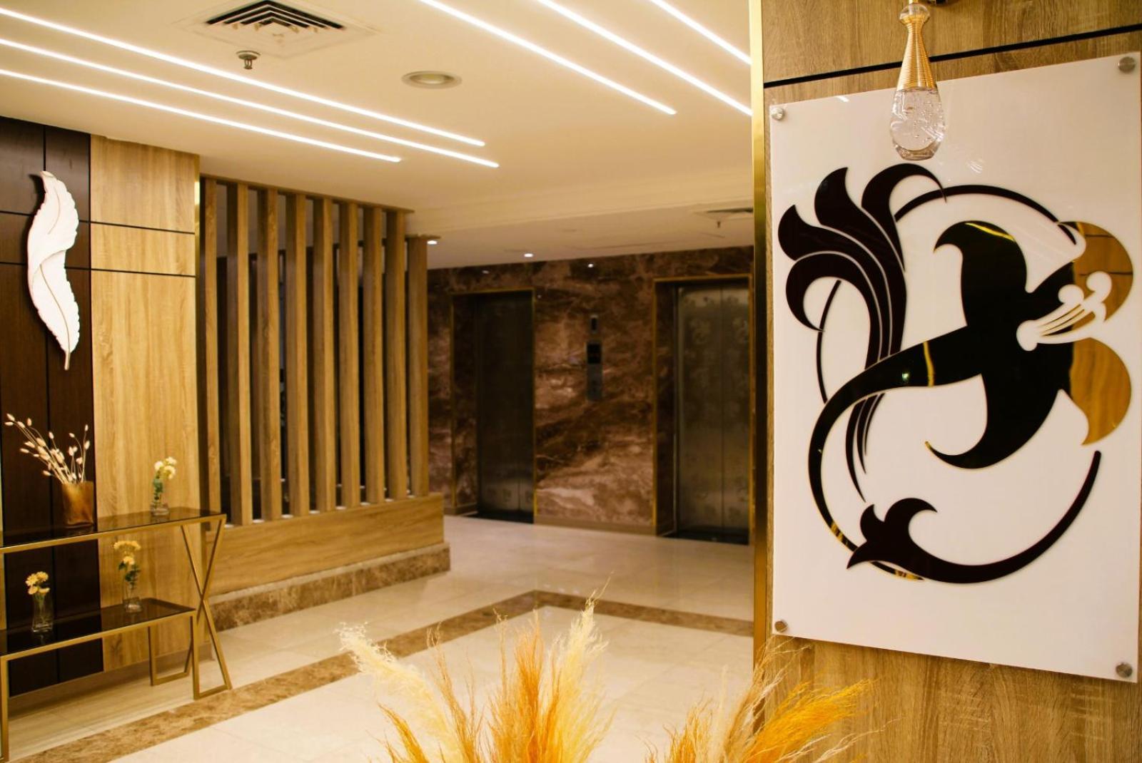 Plaza Athenee Hotel Kuwait City Exterior photo