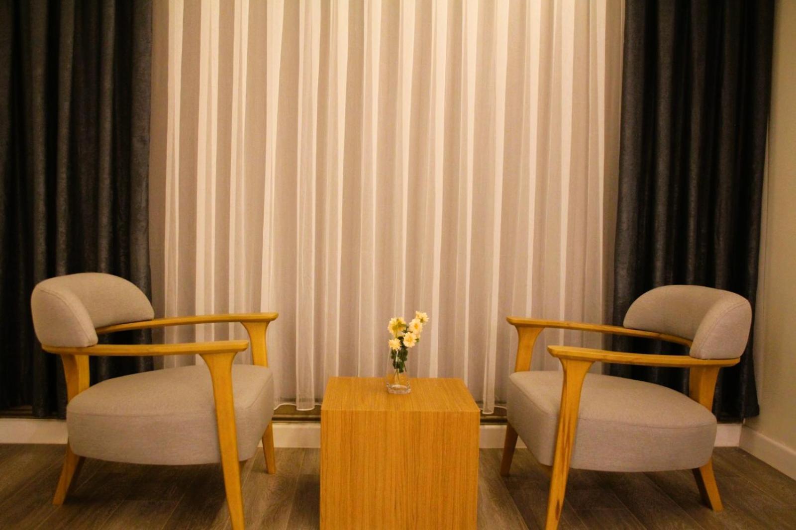 Plaza Athenee Hotel Kuwait City Exterior photo