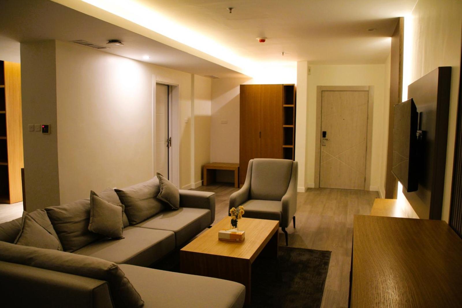 Plaza Athenee Hotel Kuwait City Exterior photo