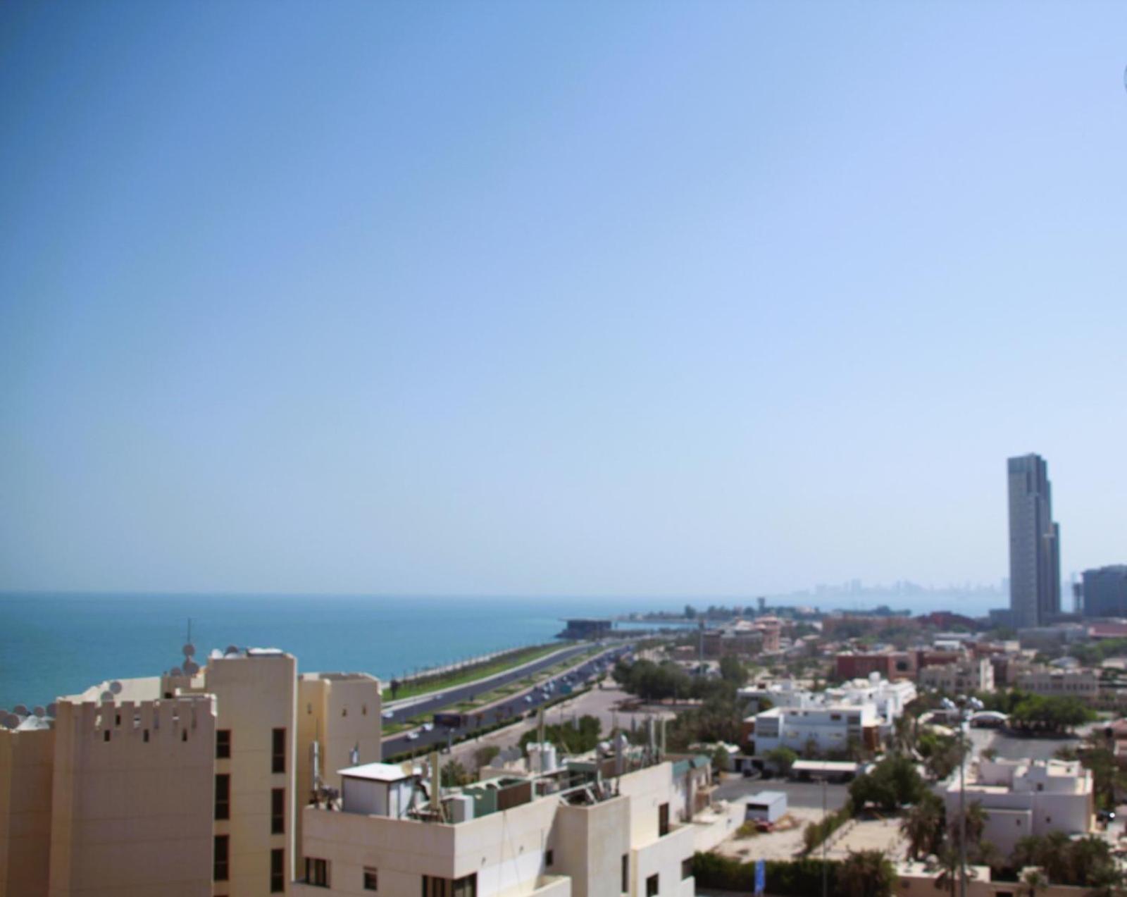 Plaza Athenee Hotel Kuwait City Exterior photo
