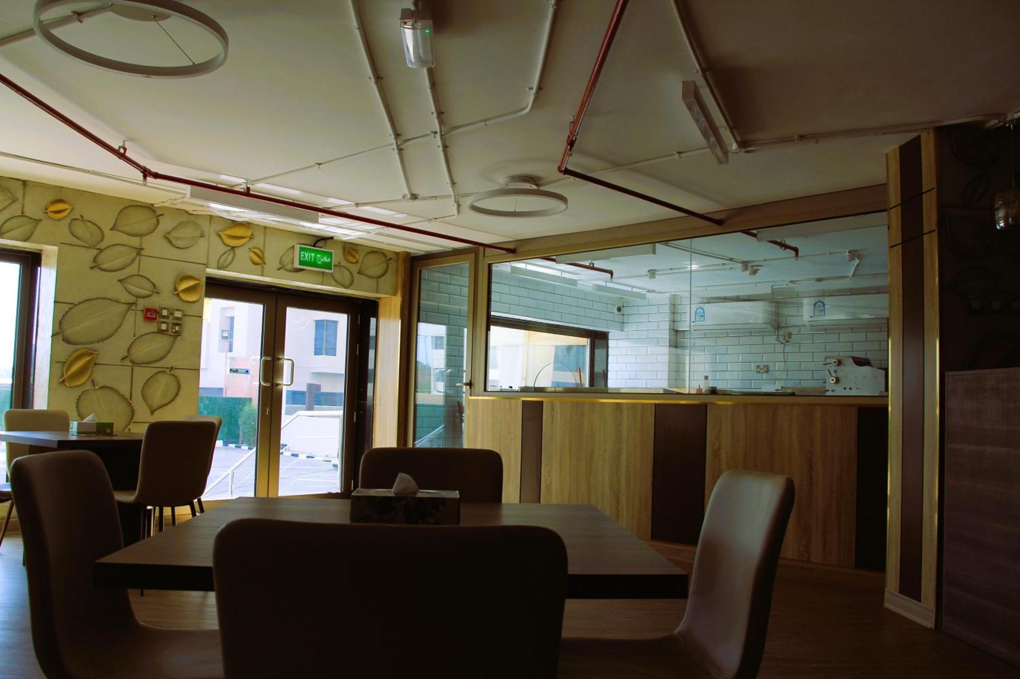 Plaza Athenee Hotel Kuwait City Exterior photo